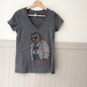 Chicago Bears Cute V-Neck Tee with Chicago Bears  Graphic Tee Small